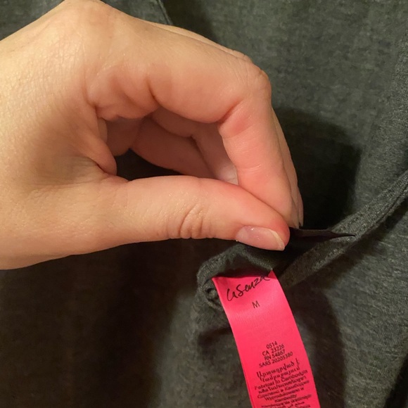 Backless 3/4 sleeve La Senza shirt - Picture 3 of 3